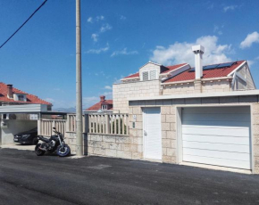 Apartments and rooms with parking space Dubrovnik - 18161